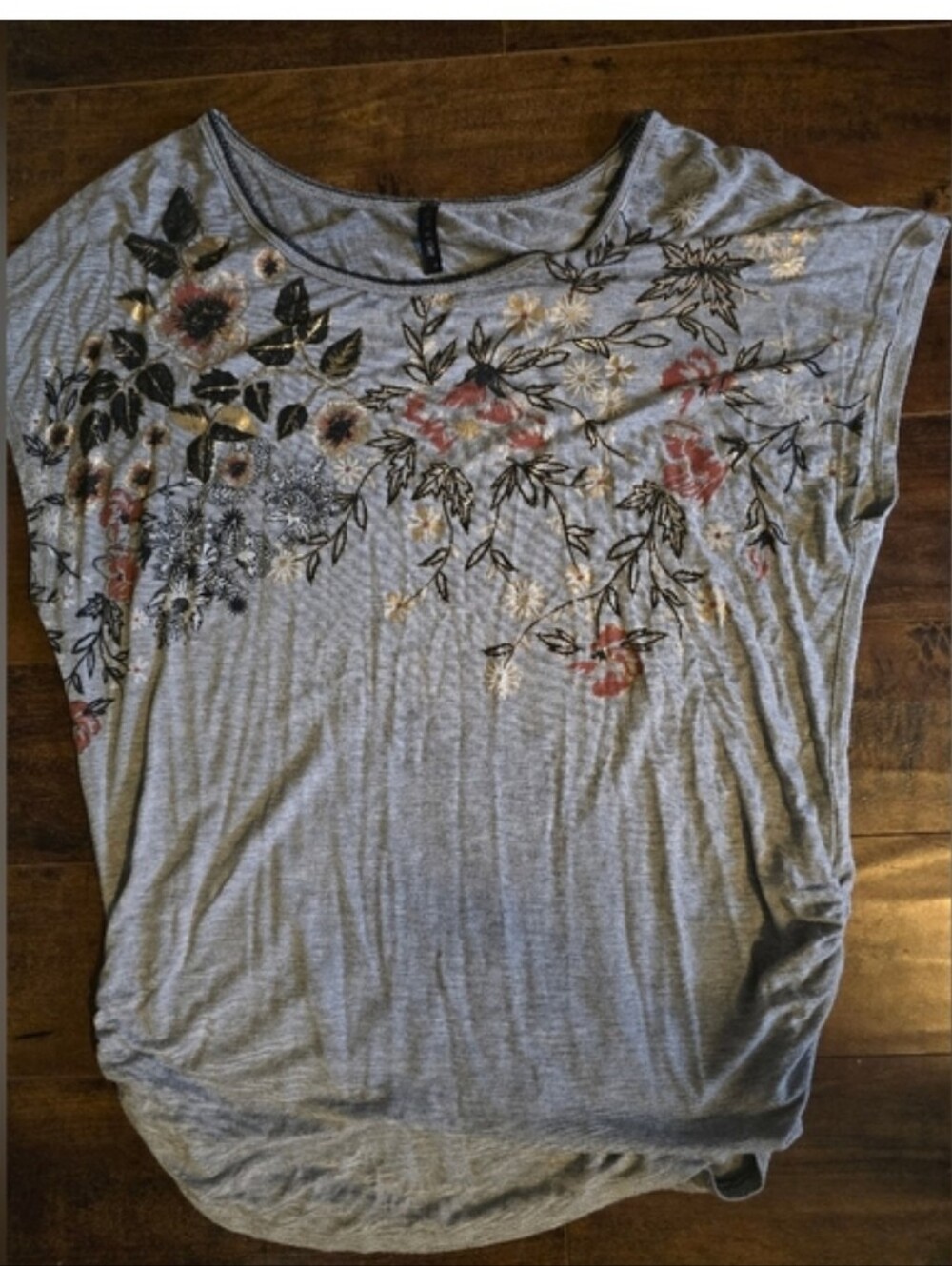 Metallic Floral Top - Picture 5 of 5